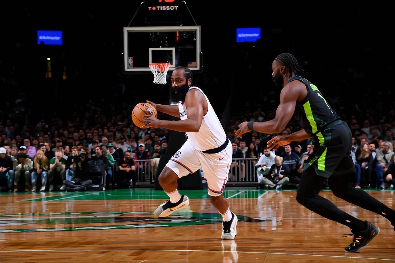 快船队实力不减,豪取六连胜的简单介绍 快船队实力不减,豪取六连胜的简单介绍