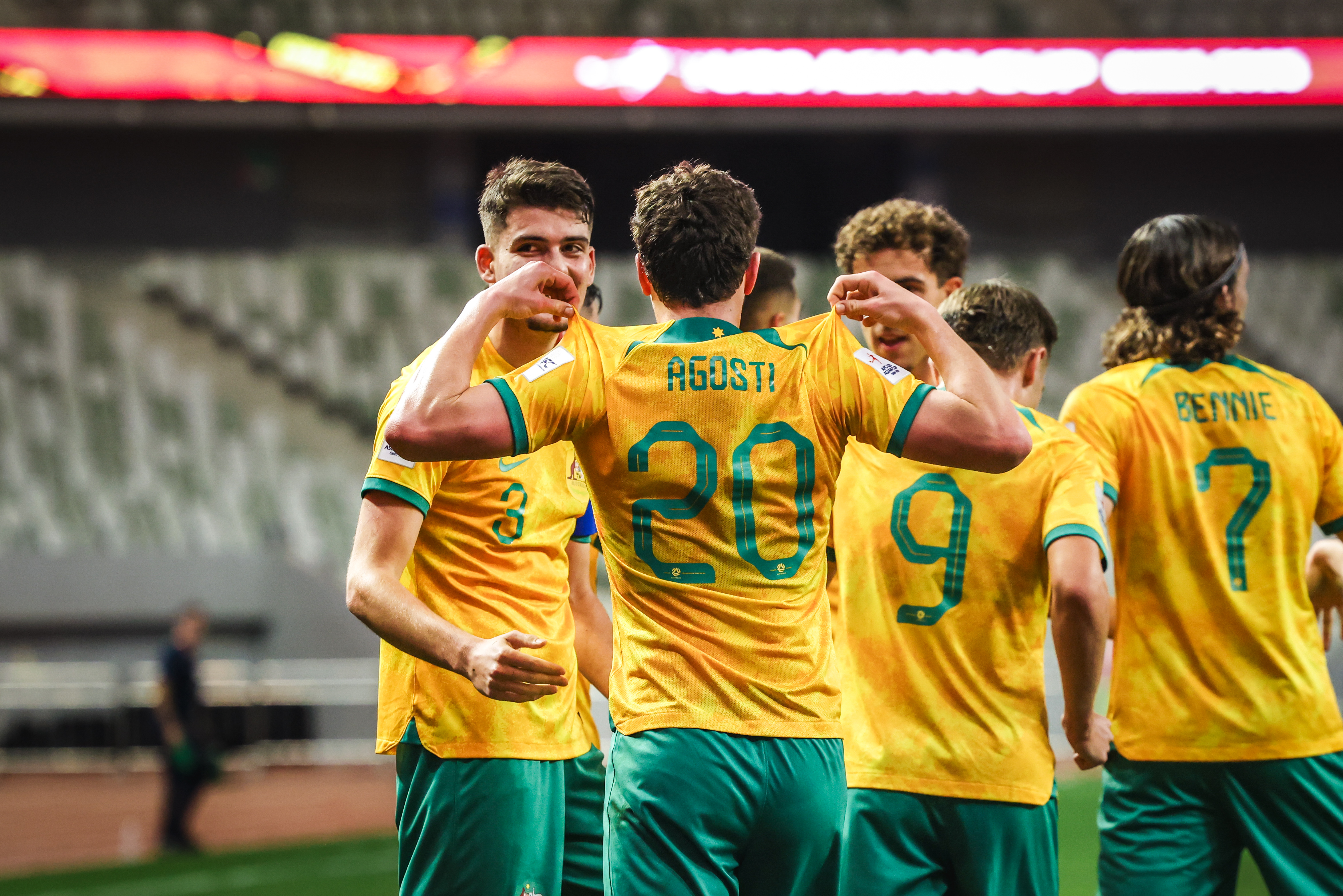 改写:亚洲杯夺冠队在国际赛事上展现实力 改写:亚洲杯夺冠队在国际赛事上展现实力