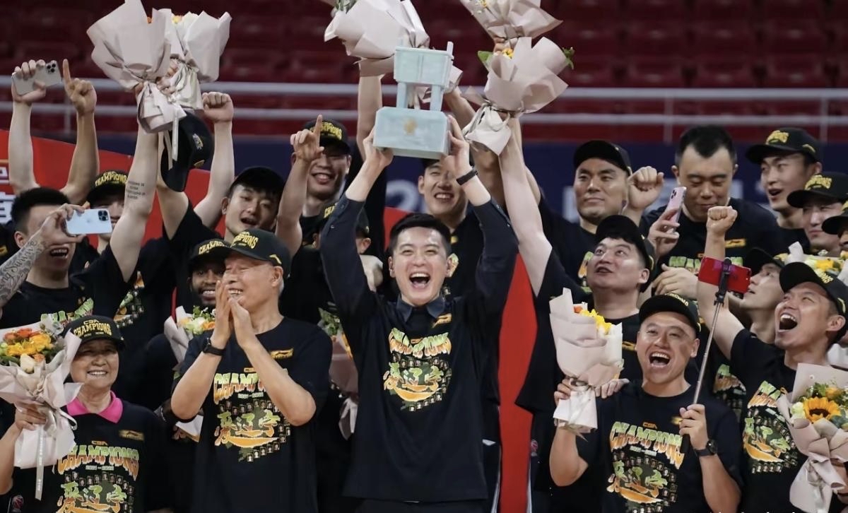 爱游戏官网-球队备战最后一周，全力冲刺新赛季CBA的简单介绍