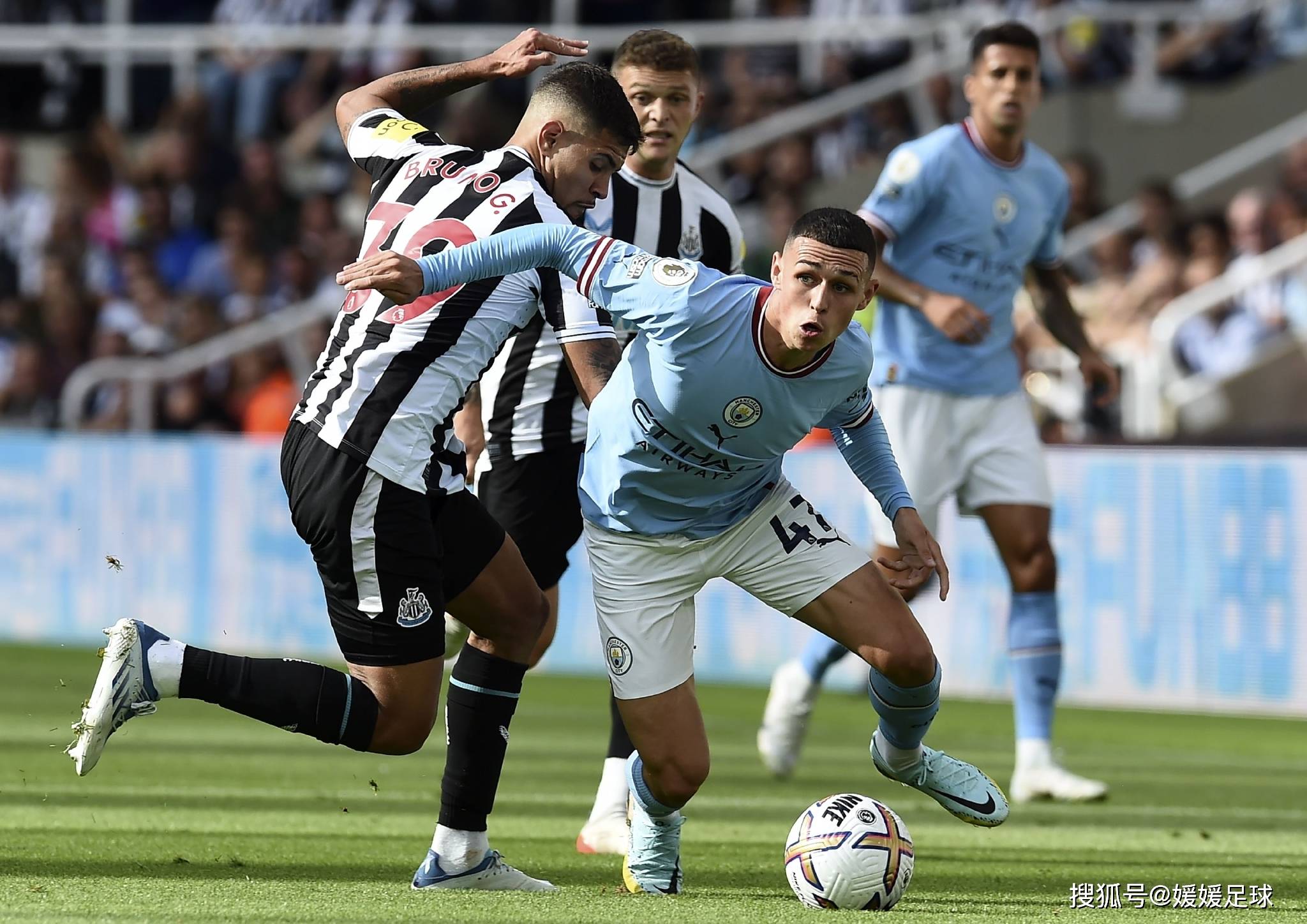 爱游戏亚洲官网-实力碾压的足球联赛，赛场热度致命