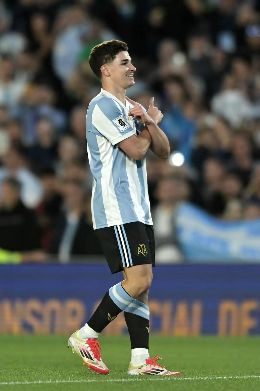 包含阿根廷前锋成功复出首秀得分的词条 包含阿根廷前锋成功复出首秀得分的词条