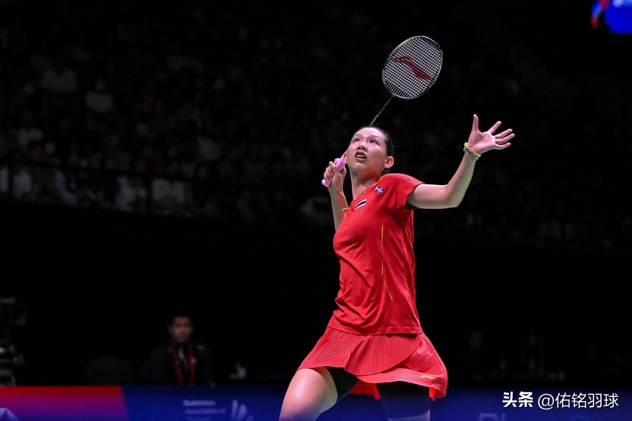 爱游戏官网-泰国女子羽毛球运动员夺得冠军